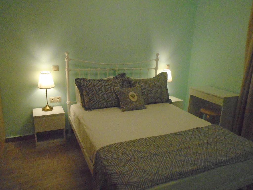 Socrates Family Apartments Kalligoni Extérieur photo